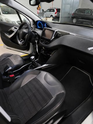 Peugeot 2008 2013