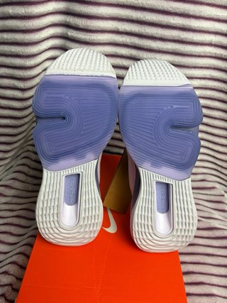 Nike versair talla 37,5