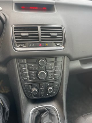 Opel Meriva 2012