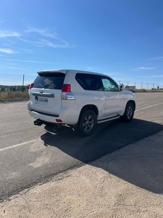 Toyota Land Cruiser 150 2010