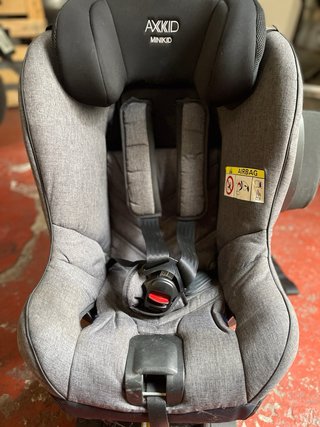 Silla coche Axxkid Minikid contramarcha