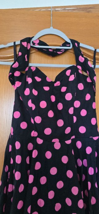 Vestido lunares negro y rosa