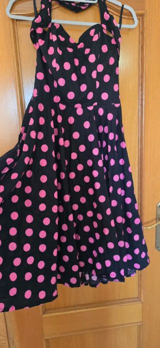 Vestido lunares negro y rosa