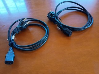 2 Monitores Activos para Estudio KRK Rokit 10-3 G4