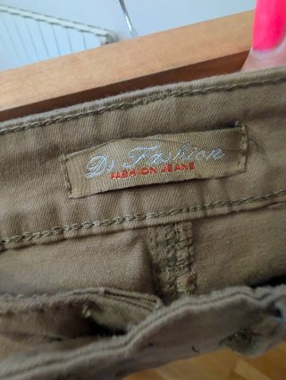 Pantalón vaquero mujer beige
