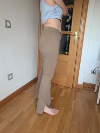 Pantalón vaquero mujer beige