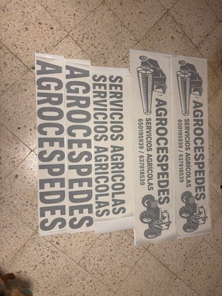 Rotulos para maquinaria agrícola