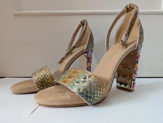 Sandalias mujer pedrería doradas talla 36