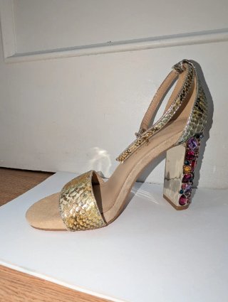Sandalias mujer pedrería doradas talla 36