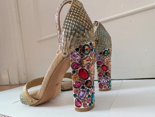 Sandalias mujer pedrería doradas talla 36