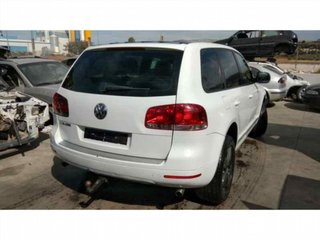 VOLKSWAGEN TOUAREG (7LA)