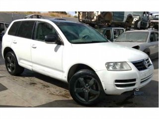 VOLKSWAGEN TOUAREG (7LA)