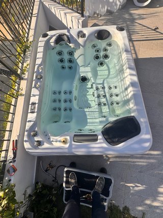 Jacuzzi exterior
