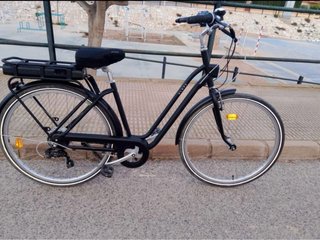 Bicicleta Eléctrica Negra