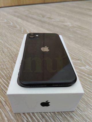 iPhone 11 Nero 64GB