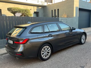 BMW Serie 3 318d TOURING AUTOMATICO  2021