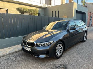 BMW Serie 3 318d TOURING AUTOMATICO  2021