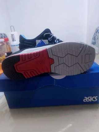 Zapatillas Asics Gel Lyte III Negras y Azules