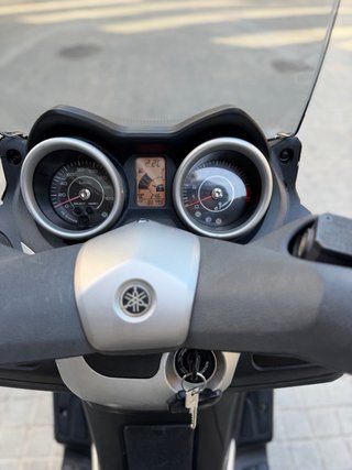 Yamaha Xmax 250cc Plata