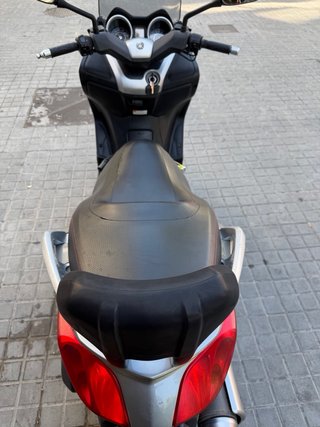 Yamaha Xmax 250cc Plata