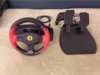 Volante Ferrari + Pedais – Excelente Estado | PC
