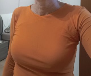Maglia arancione in tulle