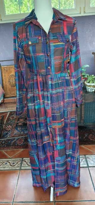 Vestido camisero largo estampado cuadros
