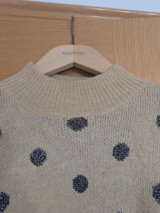 Jersey mujer beige con lunares negros