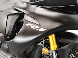 YAMAHA YZF R1 2019 16752 kms.