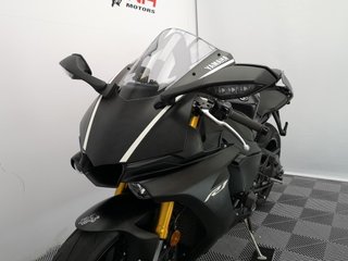 YAMAHA YZF R1 2019 16752 kms.