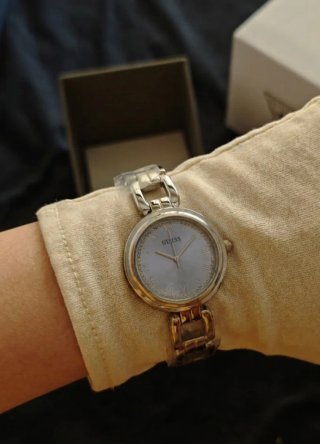 Reloj Guess Millie.