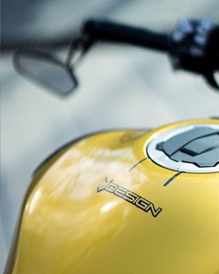 KAWASAKI Z 900 2025 0 kms.