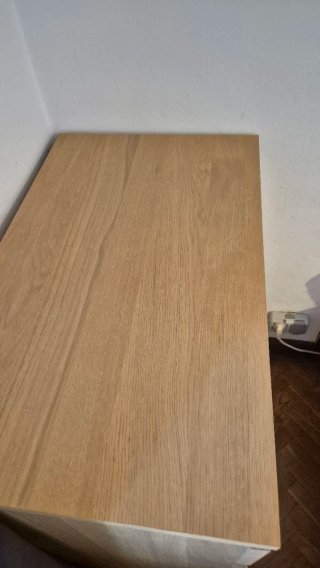 Cómoda 4 cajones Ikea Malm.