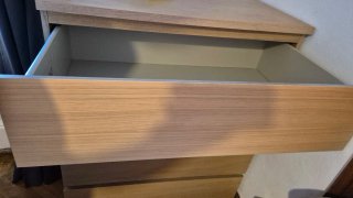Cómoda 4 cajones Ikea Malm.