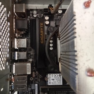 Computer desktop ASUS Nero