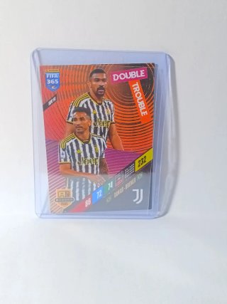Cromo Panini FIFA 365 Double Trouble