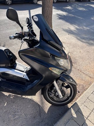 Kymco Scoting 500 Maxi Scooter Negra 50.000 km