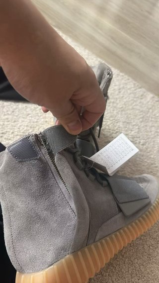 Adidas Yeezy 750 Boost Gris