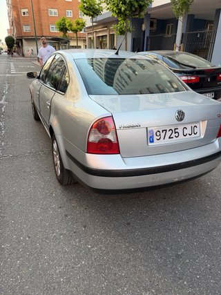 Volkswagen Passat 2003
