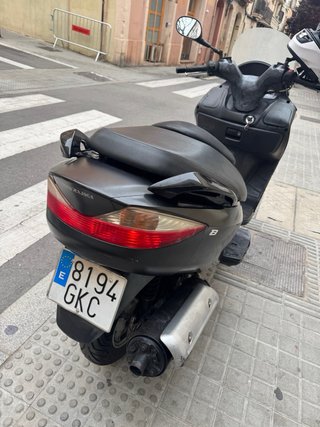 Suzuki Burgman Maxi Scooter