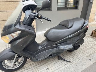Suzuki Burgman Maxi Scooter