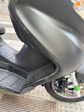Suzuki Burgman Maxi Scooter