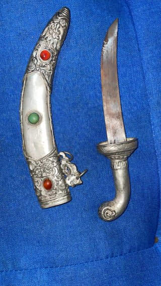 Janjar d'argento con pietre