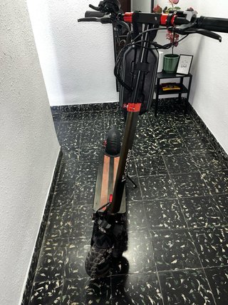 Patinete Eléctrico con Bolsa y Llave