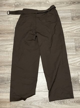 Pantalón Zara fluido gris con cinturón Talla M