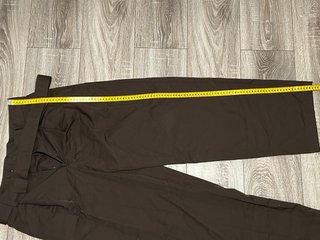Pantalón Zara fluido gris con cinturón Talla M
