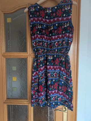 Vestido corto estampado mujer