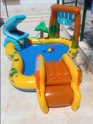 Piscina Hinchable Dinosaurio con Rociador •NUEVA•