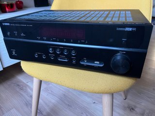 Amplificador Yamaha RX-V479 AV Receiver