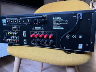 Amplificador Yamaha RX-V479 AV Receiver